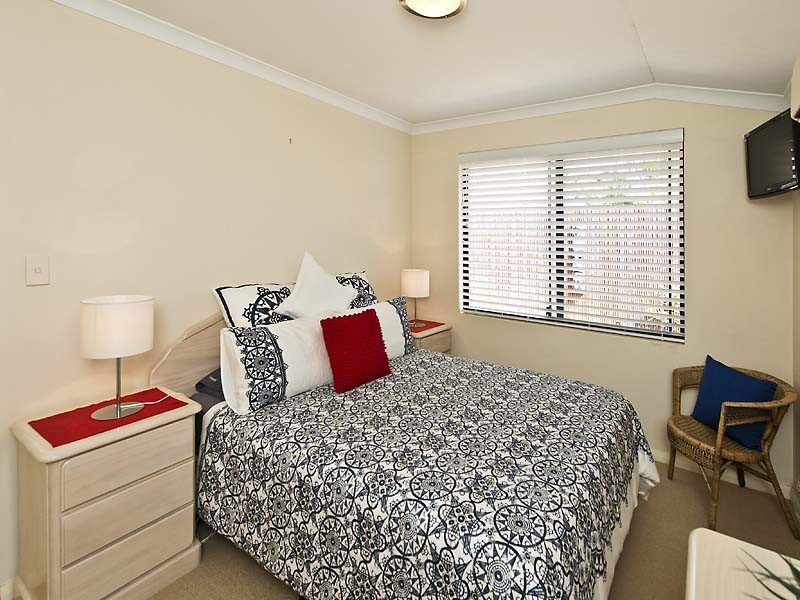 14a Sergeant Rd, Melville WA 6156