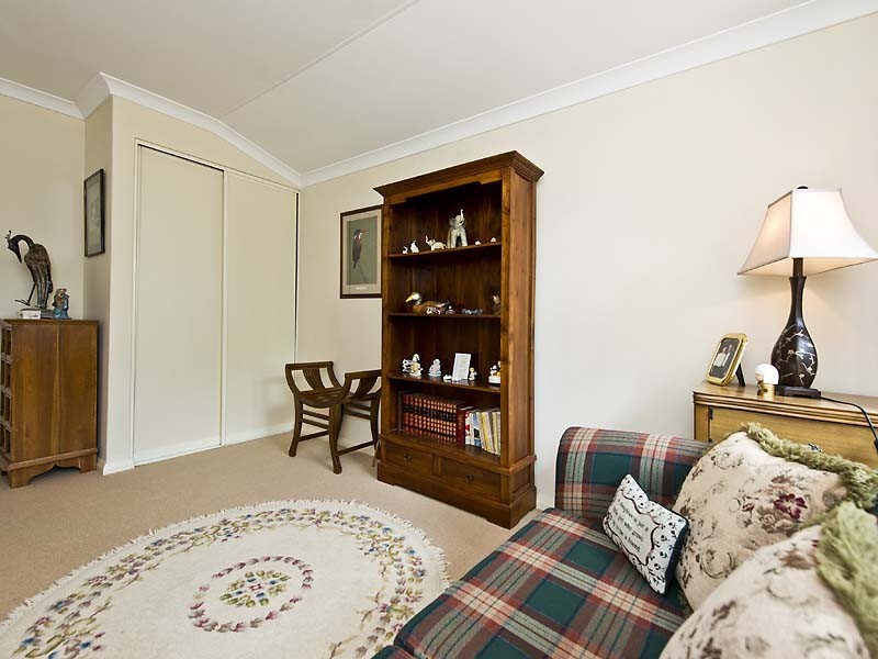 14a Sergeant Rd, Melville WA 6156