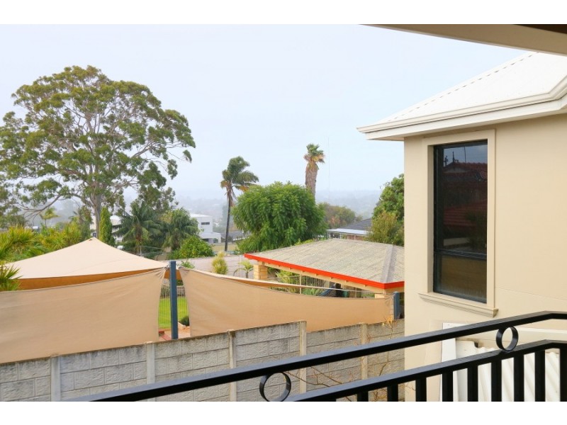 38A Joiner St, Melville WA 6156