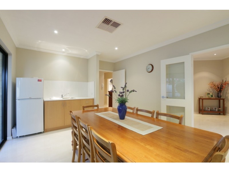 38A Joiner St, Melville WA 6156