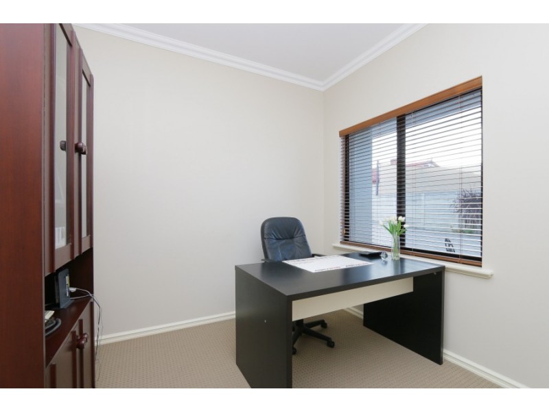 38A Joiner St, Melville WA 6156