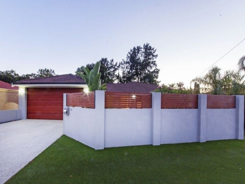 42 Bibra Drive, Bibra Lake WA 6163