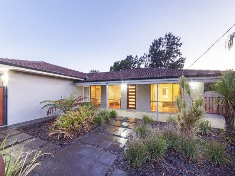 42 Bibra Drive, Bibra Lake WA 6163