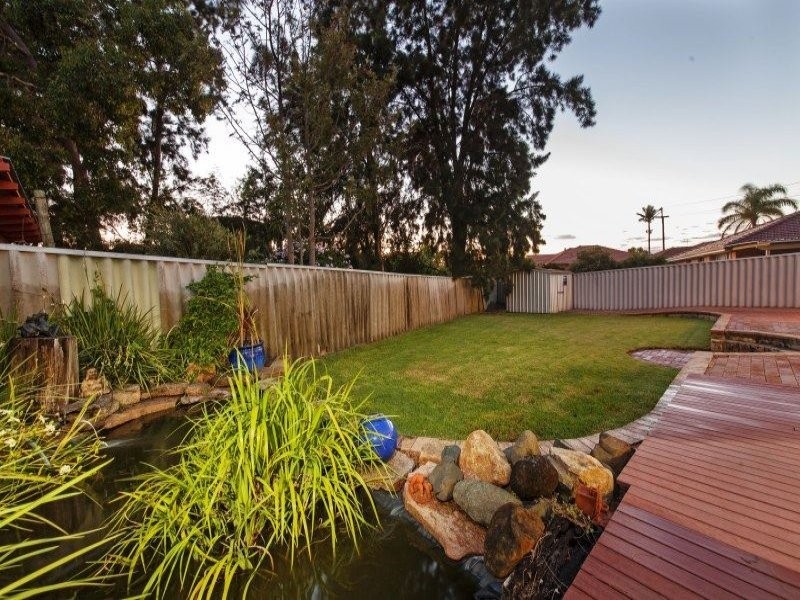 42 Bibra Drive, Bibra Lake WA 6163
