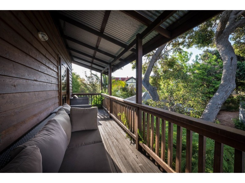 68a Lamond Street, Alfred Cove WA 6154