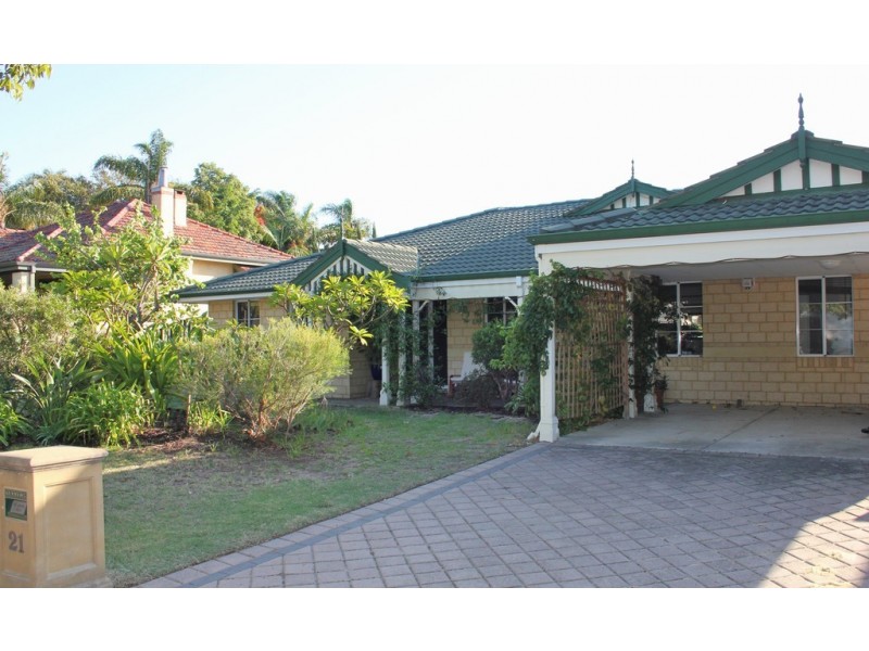 21 Alison Road, Attadale WA 6156