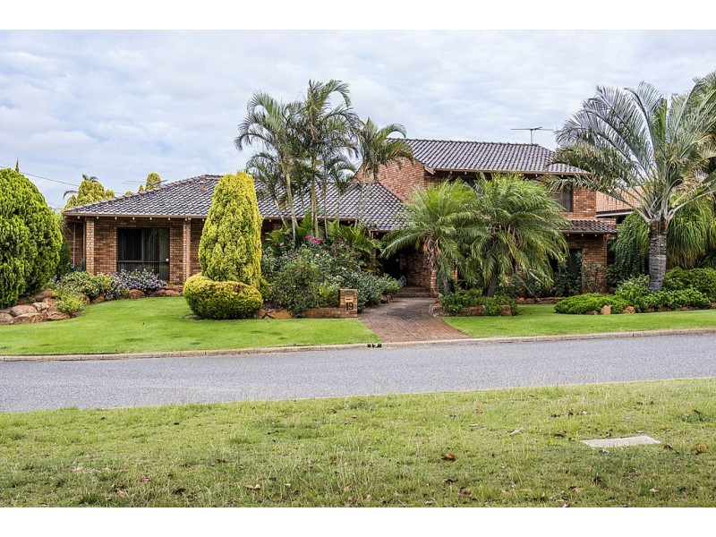 19 Earlston Way, Booragoon WA 6154