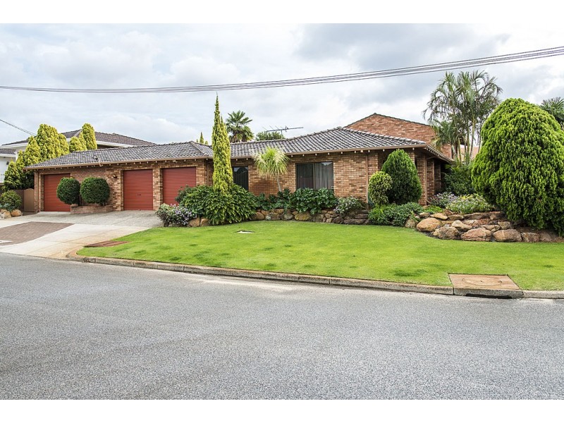 19 Earlston Way, Booragoon WA 6154