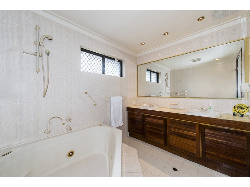 19 Earlston Way, Booragoon WA 6154