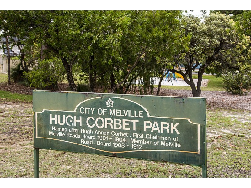 19 Earlston Way, Booragoon WA 6154