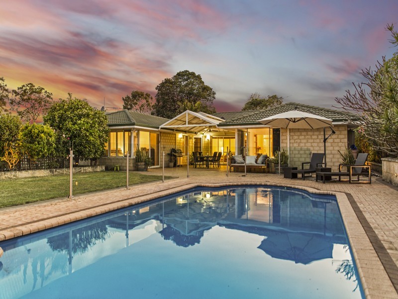 21 Alison Road, Attadale WA 6156