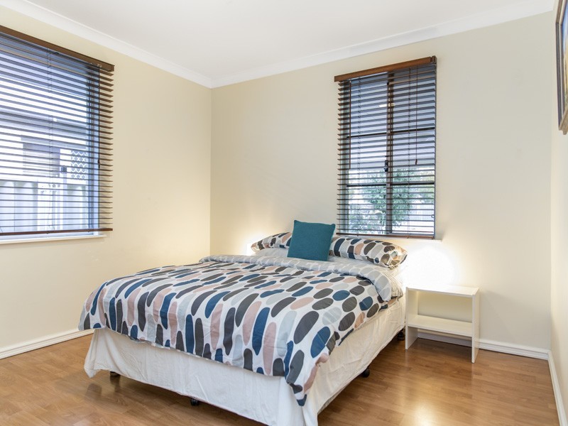 21 Alison Road, Attadale WA 6156