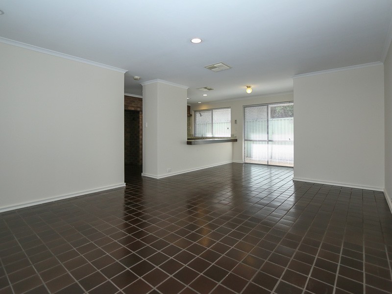 27 Chetwynd Way, Booragoon WA 6154