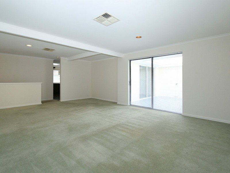 27 Chetwynd Way, Booragoon WA 6154