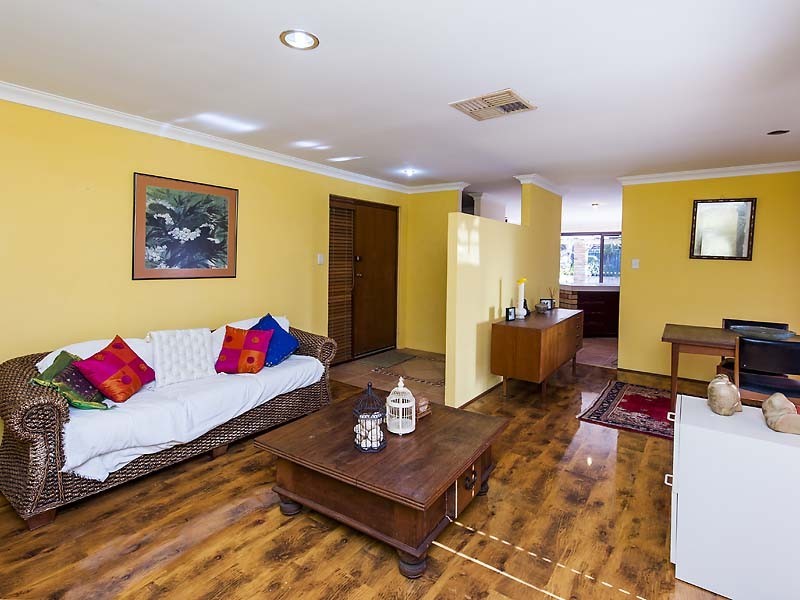 41 Findlay Road, Leeming WA 6149