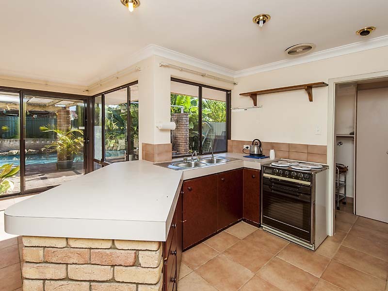 41 Findlay Road, Leeming WA 6149