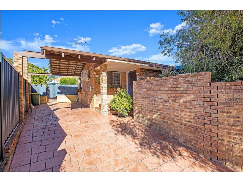 9/9 Luffingham Street, Melville WA 6156