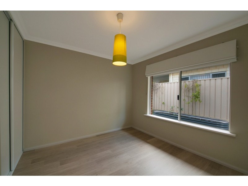 8 Lautour Street, South Guildford WA 6055