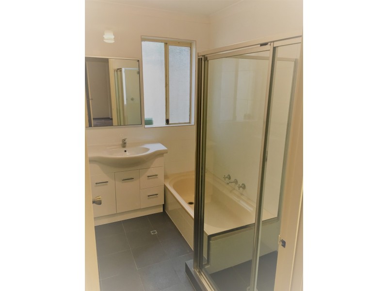 3/1 Cleopatra Street, Palmyra WA 6157