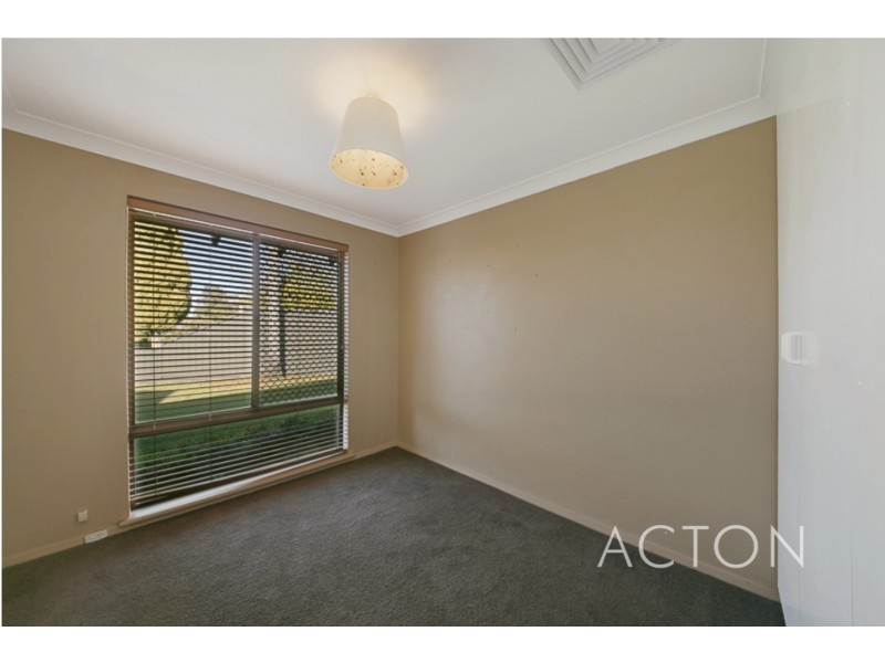 11 Mosey Court, Bull Creek WA 6149