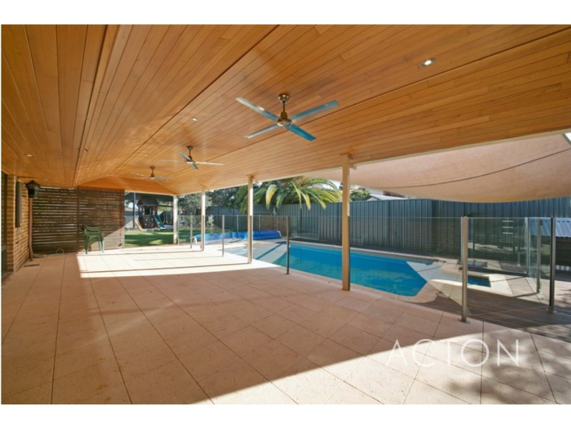 11 Mosey Court, Bull Creek WA 6149