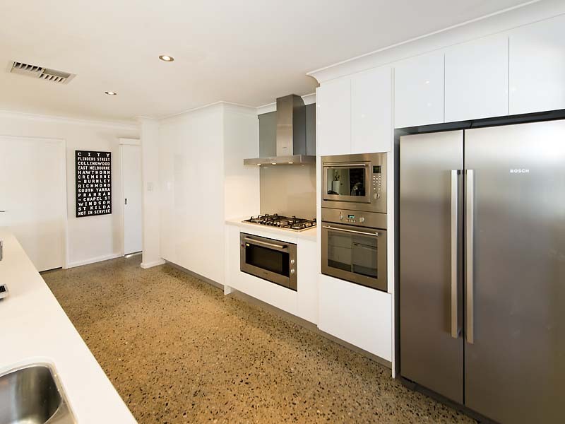 13 Marcus Avenue, Booragoon WA 6154