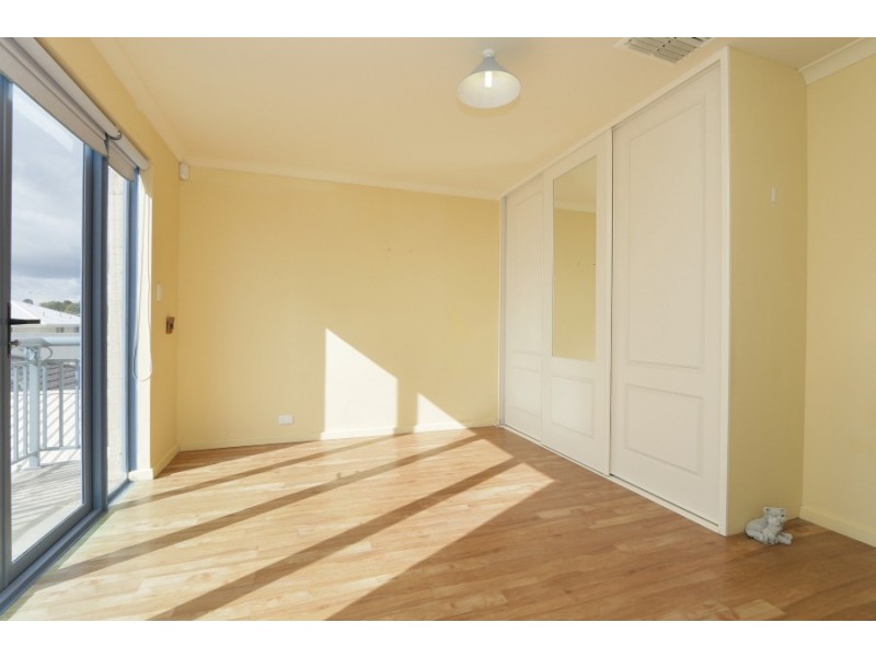 168a Kitchener Road, Alfred Cove WA 6154