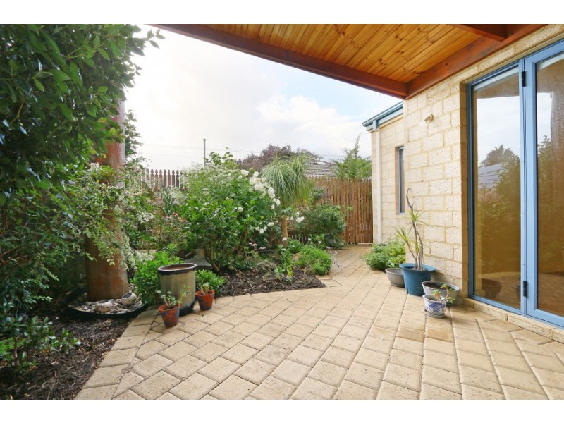 168a Kitchener Road, Alfred Cove WA 6154