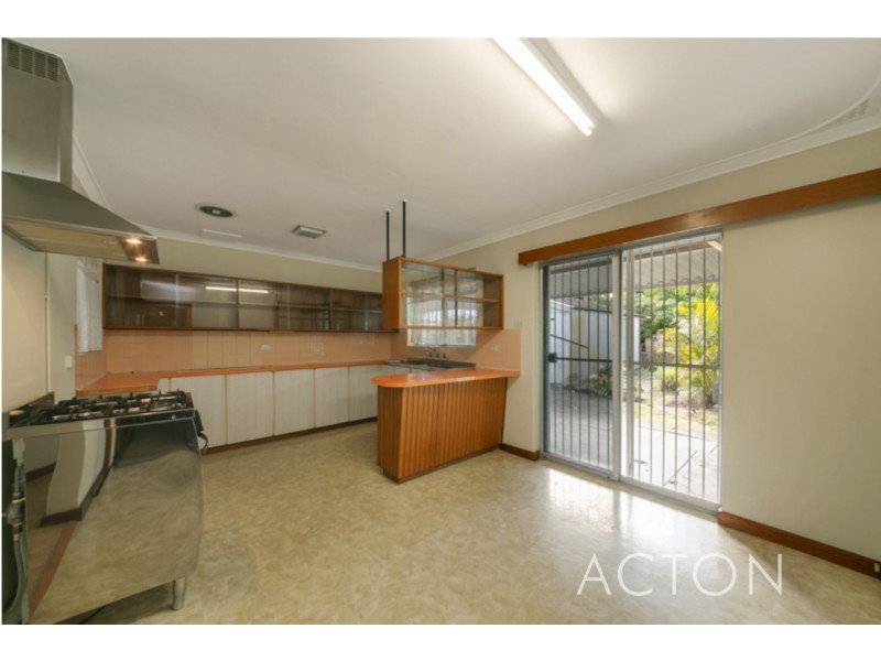 122 Riseley Street, Ardross WA 6153