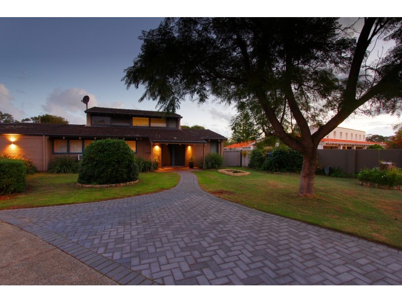 49 Davenport Rd, Booragoon WA 6154