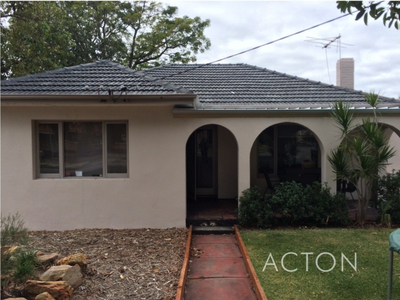 4 Cardew Street, Melville WA 6156