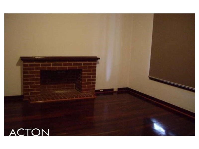 4 Cardew Street, Melville WA 6156