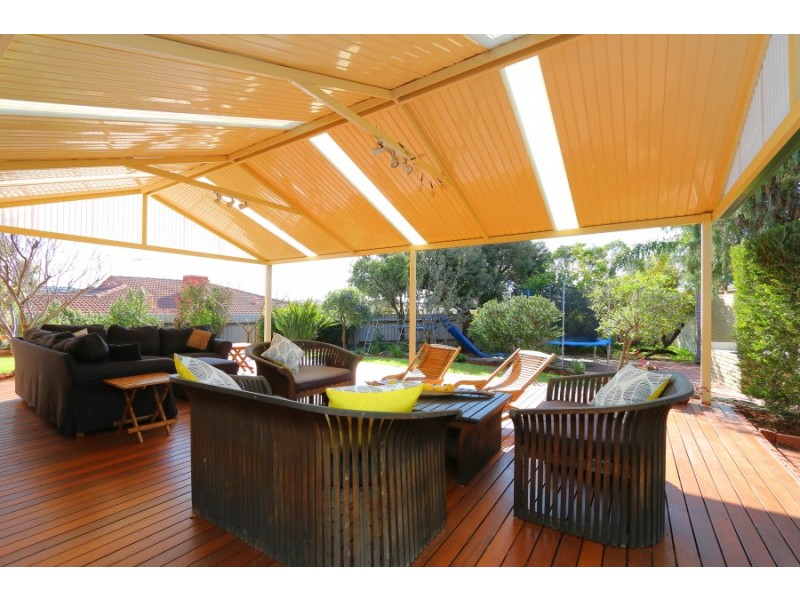 9 Jessica Court, Munster WA 6166