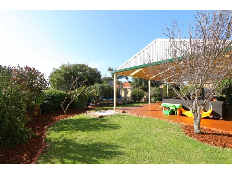 9 Jessica Court, Munster WA 6166