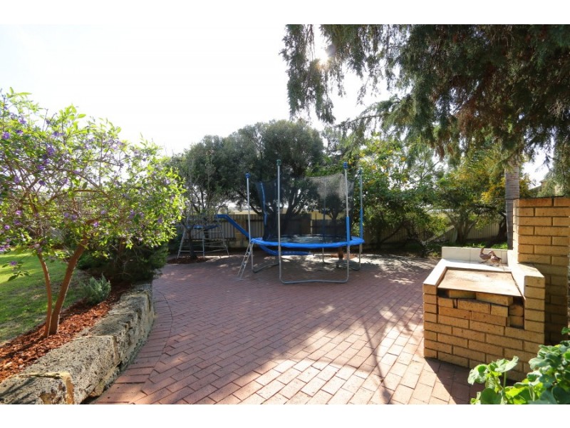 9 Jessica Court, Munster WA 6166