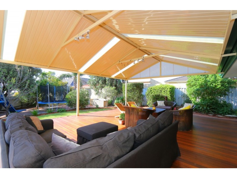 9 Jessica Court, Munster WA 6166