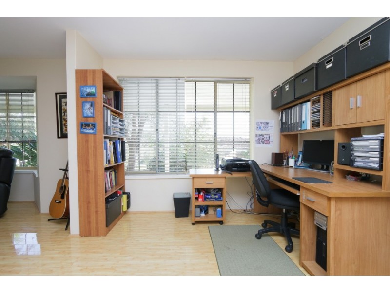 9 Jessica Court, Munster WA 6166