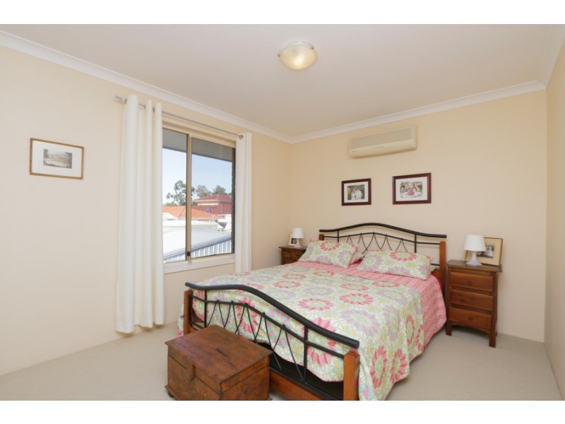 9 Jessica Court, Munster WA 6166