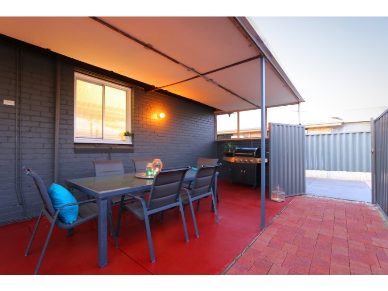 27B Jagoe Loop, Willagee WA 6156