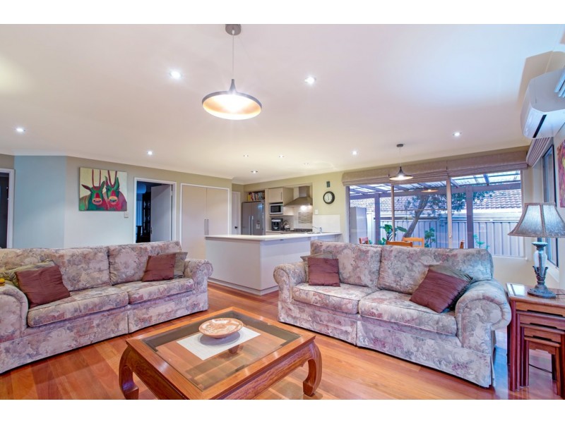 11 Waring Way, Kardinya WA 6163