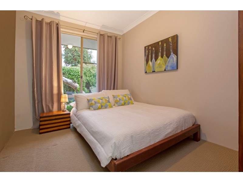 11 Waring Way, Kardinya WA 6163