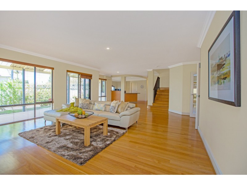 14 Lutey Road, Attadale WA 6156