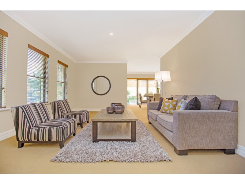 14 Lutey Road, Attadale WA 6156