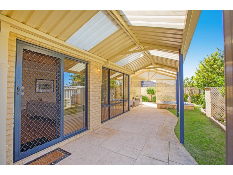 14 Lutey Road, Attadale WA 6156