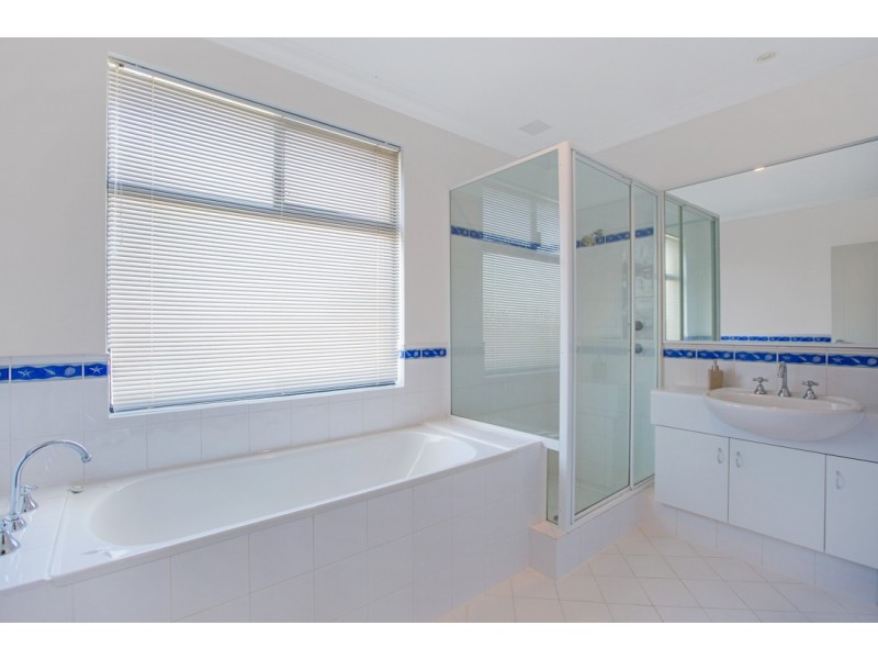 14 Lutey Road, Attadale WA 6156