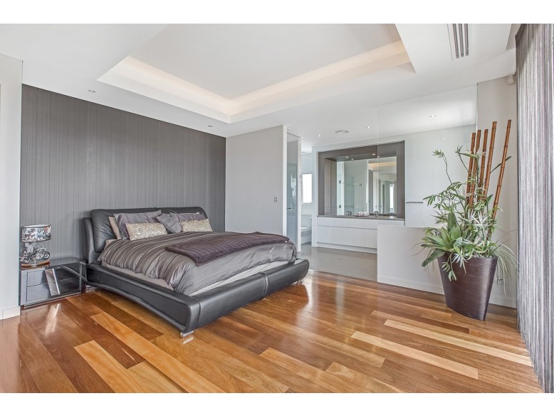 53 Williams Road, Melville WA 6156