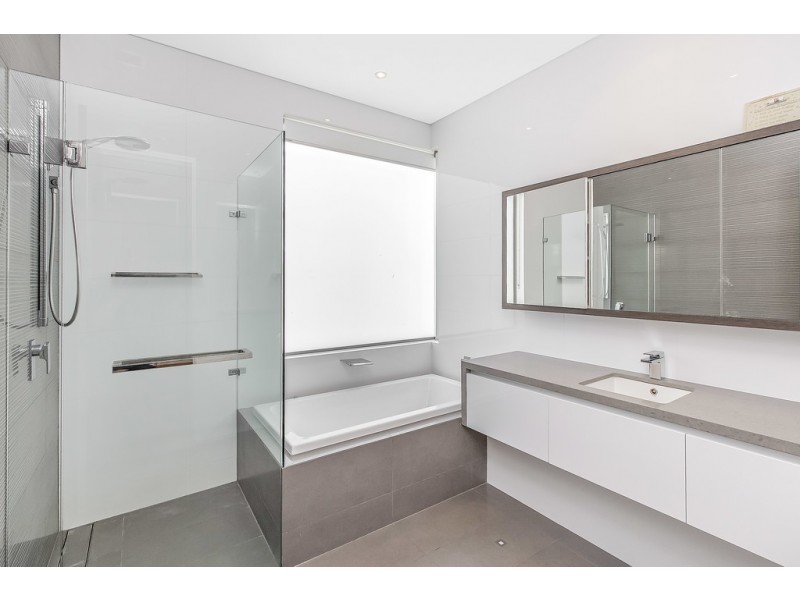 53 Williams Road, Melville WA 6156