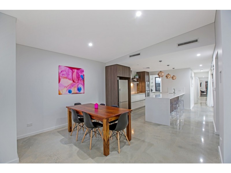 73b Coogee Rd, Ardross WA 6153