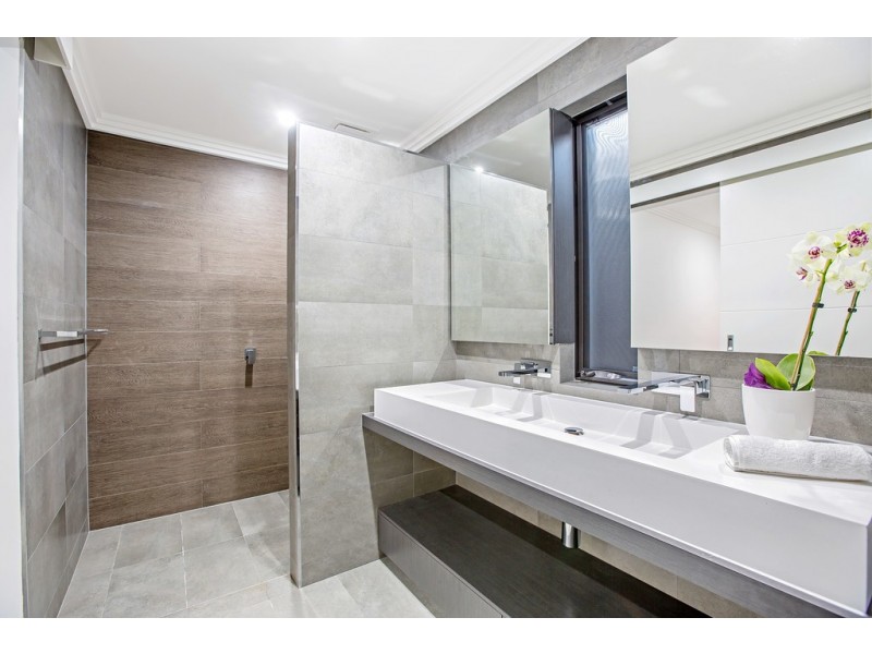 73b Coogee Rd, Ardross WA 6153