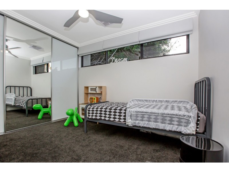 73b Coogee Rd, Ardross WA 6153